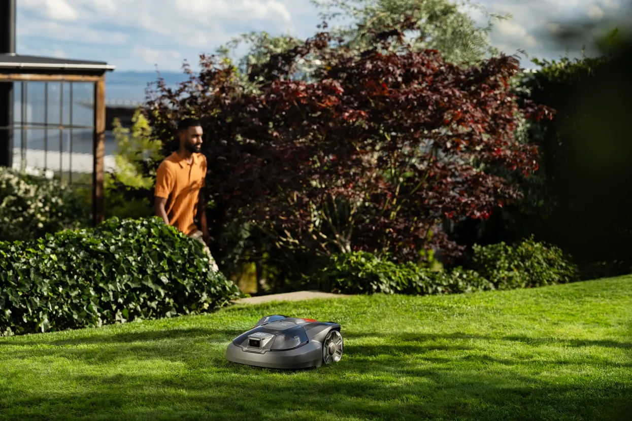 Husqvarna Automower® 308V Robotic Mower - 800 m²