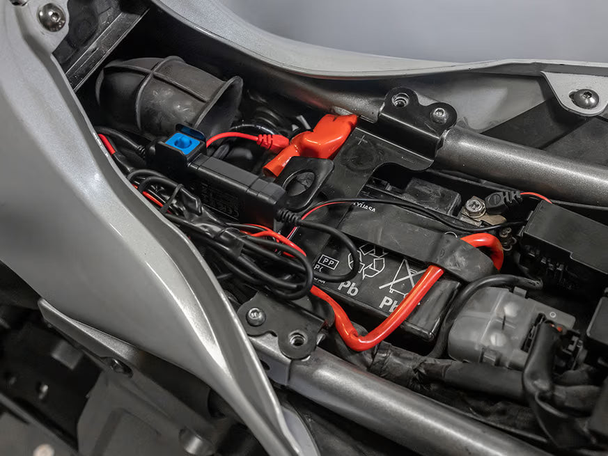 Quad Lock Motorcycle - Waterproof 12V to USB Smart Adaptor