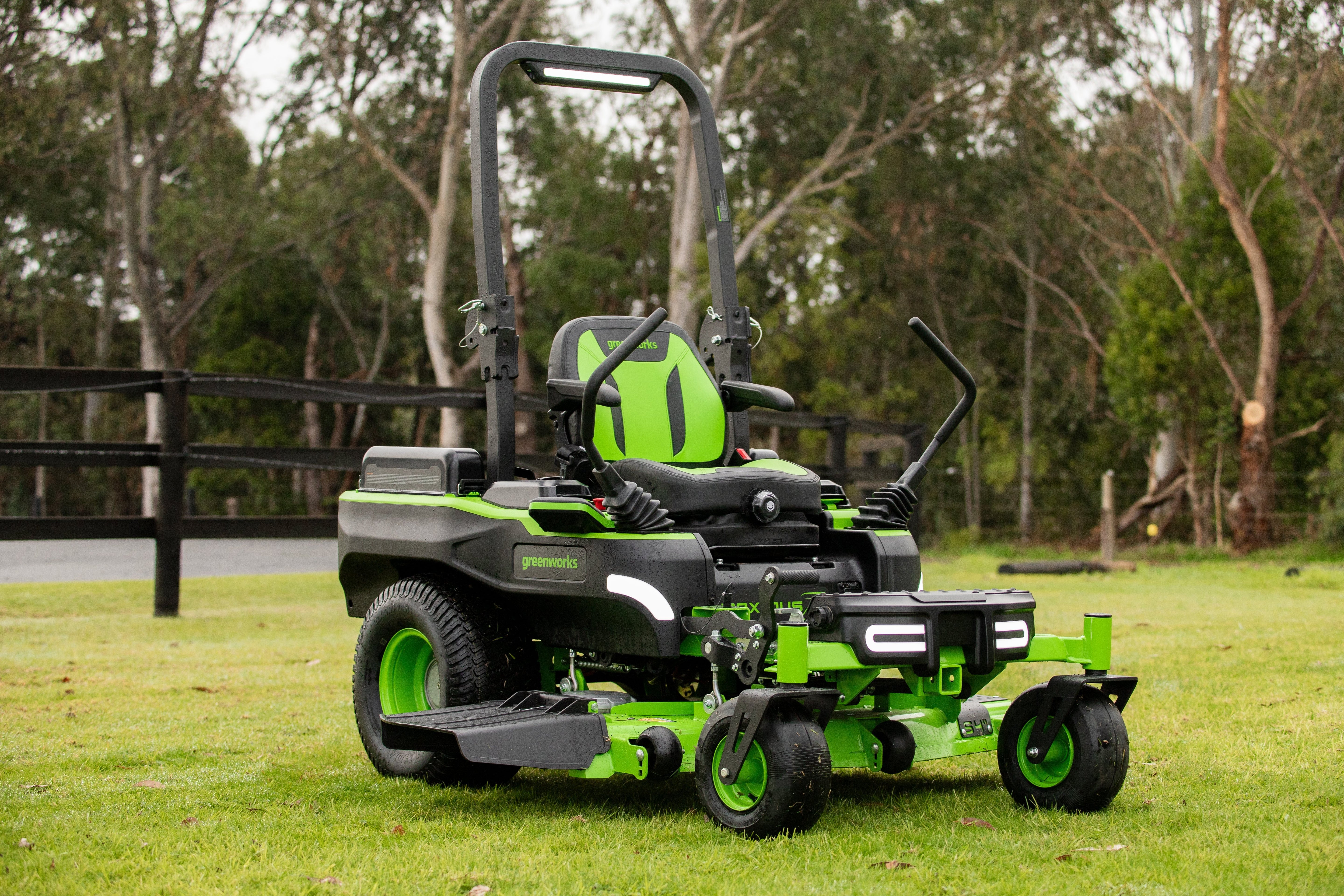 Greenworks 60V MaximusZ 54” Zero Turn Mower Kit