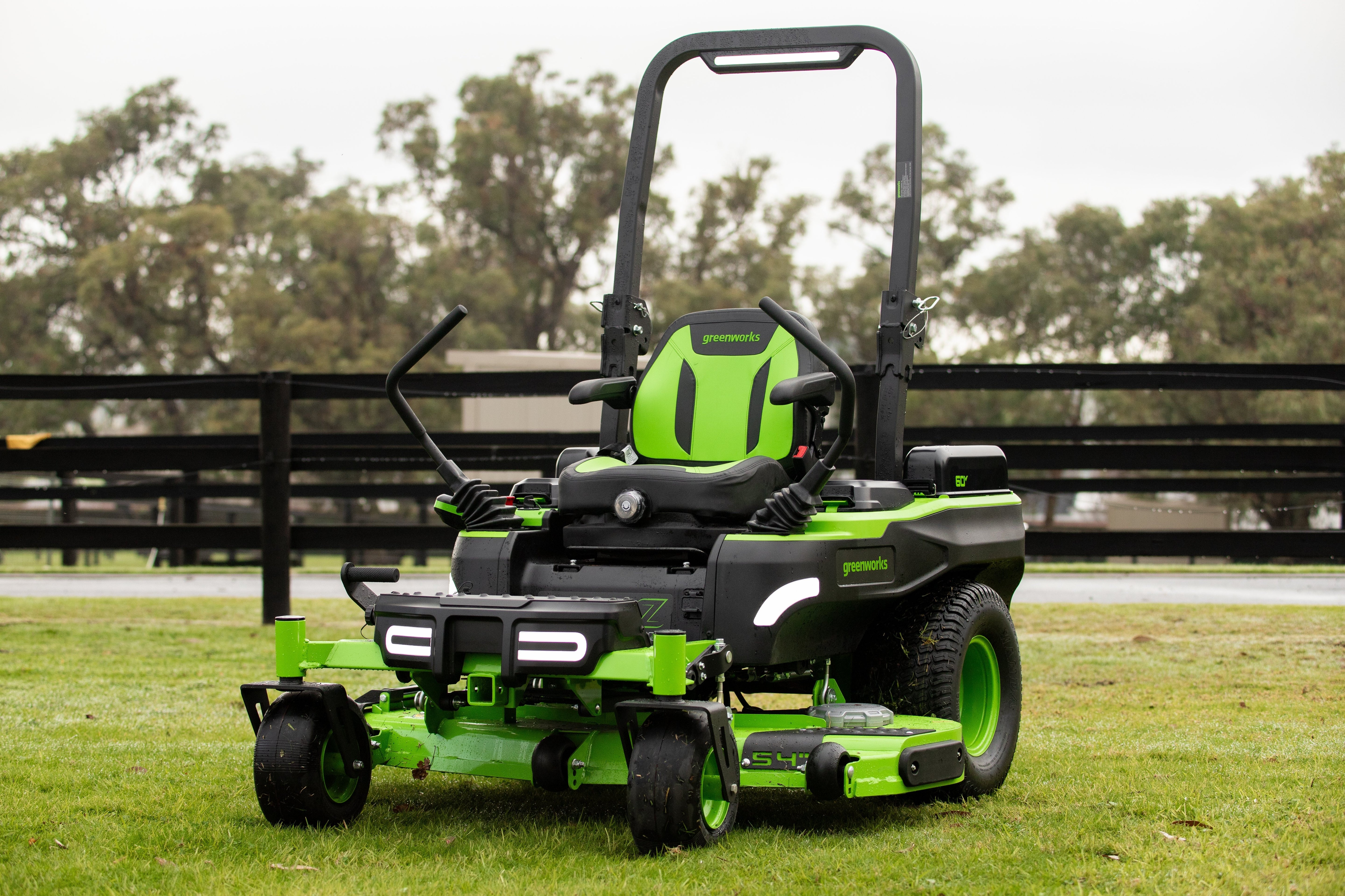 Greenworks 60V MaximusZ 54” Zero Turn Mower Kit