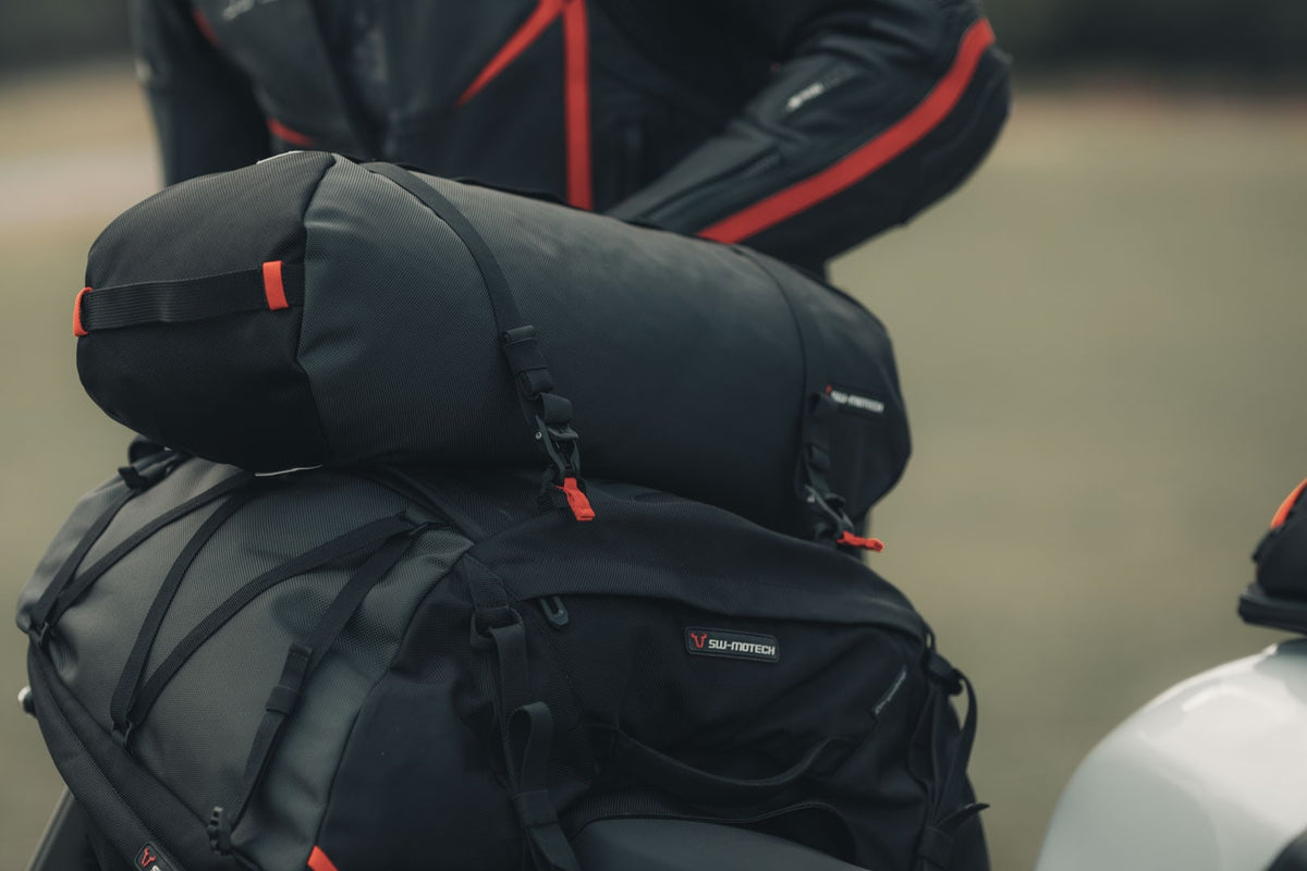 Sw-Motech PRO Tentbag tail bag 1680D Ballistic Nylon. Black/Anthracite. 18 l.