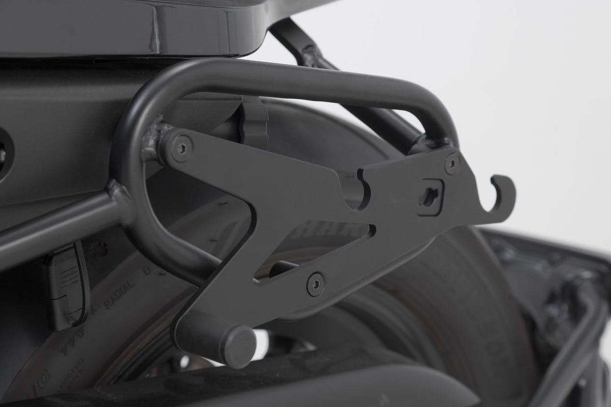 Sw-Motech Adapter plate SLH for SLC Black. Universal. For left side