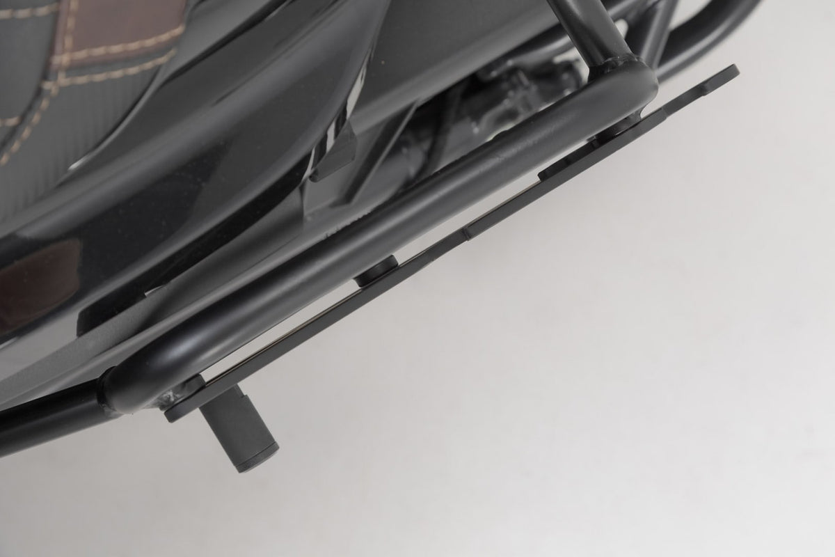 Sw-Motech Adapter plate SLH for SLC Black. Universal. For left side