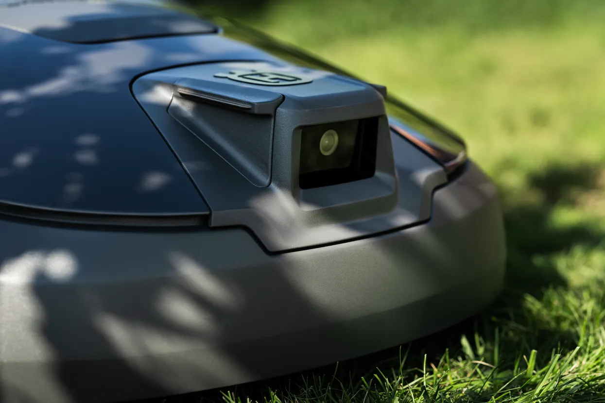 Husqvarna Automower® 308V Robotic Mower - 800 m²